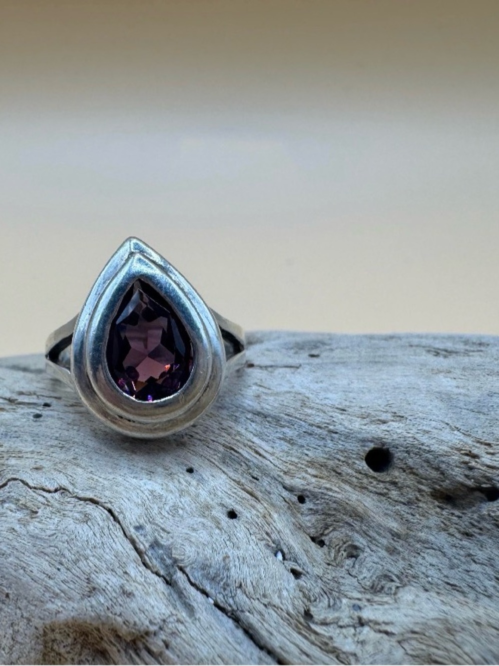 Sterling Silver Teardrop Ring with Amethyst Purple Gemstone SIZE 7 Euphoria